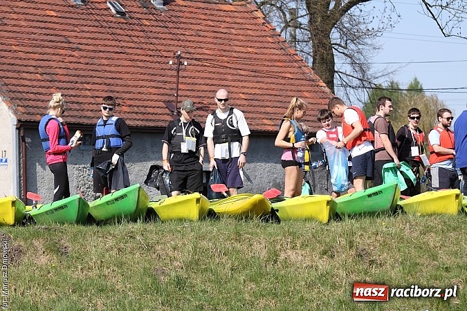 Zdjęcie w galerii na portalu naszraciborz.pl: VI Sprzątanie Rzeki Rudy - znajdź się na zdjęciu wiadomości z regionu