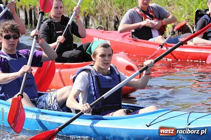 Zdjęcie w galerii na portalu naszraciborz.pl: VI Sprzątanie Rzeki Rudy - znajdź się na zdjęciu wiadomości z regionu