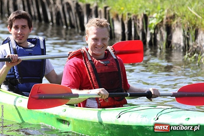 Zdjęcie w galerii na portalu naszraciborz.pl: VI Sprzątanie Rzeki Rudy - znajdź się na zdjęciu wiadomości z regionu
