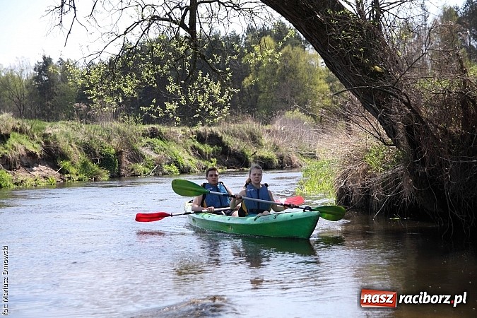 Zdjęcie w galerii na portalu naszraciborz.pl: VI Sprzątanie Rzeki Rudy - znajdź się na zdjęciu wiadomości z regionu