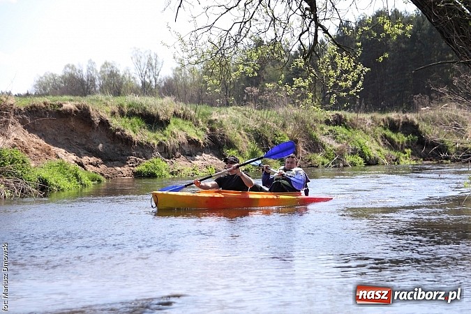 Zdjęcie w galerii na portalu naszraciborz.pl: VI Sprzątanie Rzeki Rudy - znajdź się na zdjęciu wiadomości z regionu