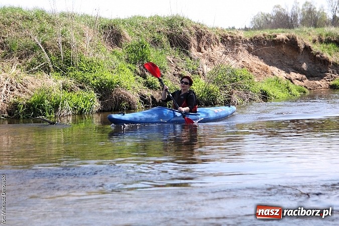 Zdjęcie w galerii na portalu naszraciborz.pl: VI Sprzątanie Rzeki Rudy - znajdź się na zdjęciu wiadomości z regionu