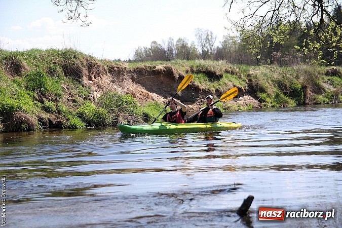 Zdjęcie w galerii na portalu naszraciborz.pl: VI Sprzątanie Rzeki Rudy - znajdź się na zdjęciu wiadomości z regionu