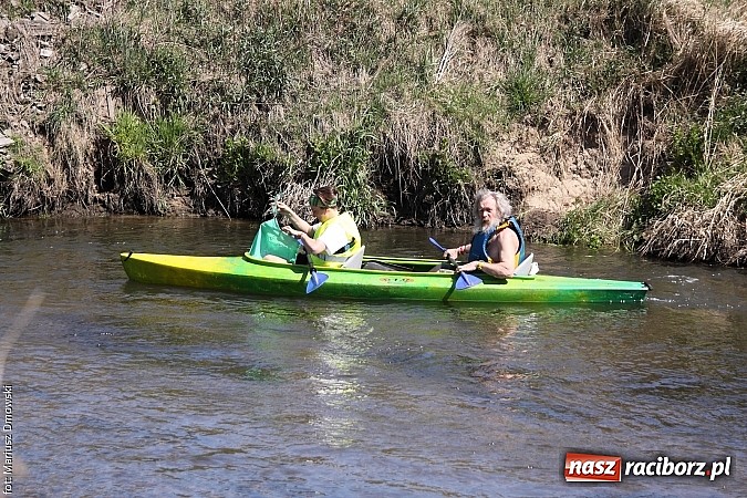 Zdjęcie w galerii na portalu naszraciborz.pl: VI Sprzątanie Rzeki Rudy - znajdź się na zdjęciu wiadomości z regionu