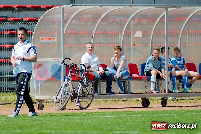 Zdjęcie w galerii na portalu naszraciborz.pl: Kanonada przy Zamkowej. Starcie Unii z Żorami na remis wiadomości z regionu
