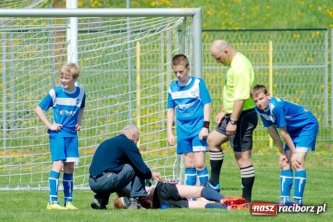 Zdjęcie w galerii na portalu naszraciborz.pl: Kanonada przy Zamkowej. Starcie Unii z Żorami na remis wiadomości z regionu