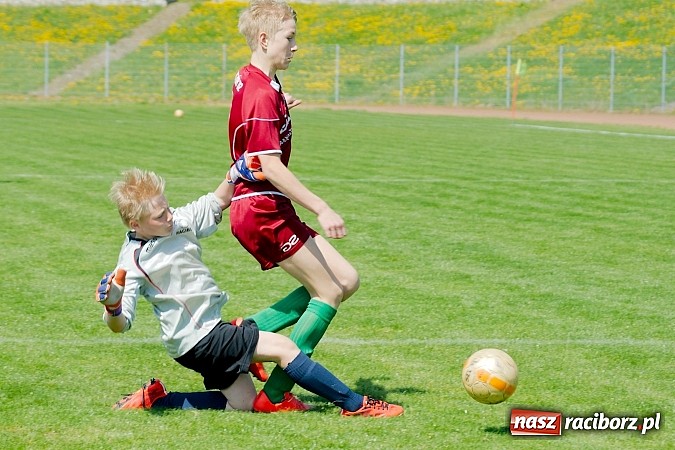 Zdjęcie w galerii na portalu naszraciborz.pl: Kanonada przy Zamkowej. Starcie Unii z Żorami na remis wiadomości z regionu