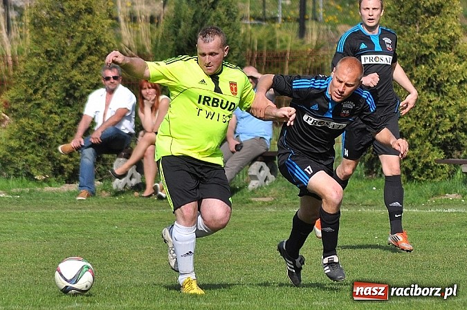 Zdjęcie w galerii na portalu naszraciborz.pl: Lider z Borucina przegrał w Czernicy wiadomości z regionu