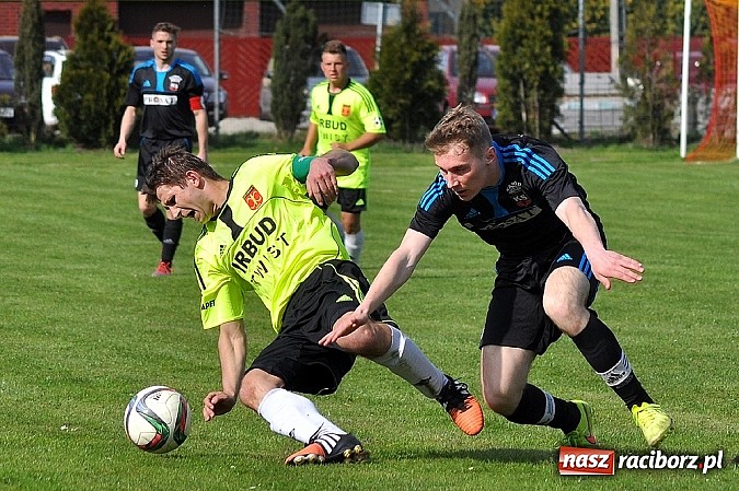 Zdjęcie w galerii na portalu naszraciborz.pl: Lider z Borucina przegrał w Czernicy wiadomości z regionu