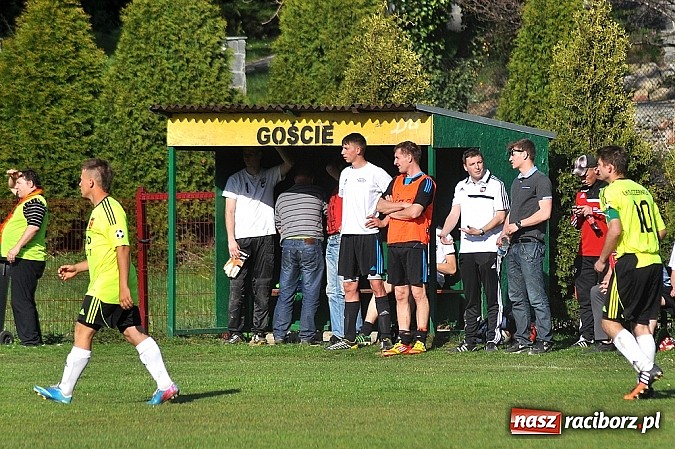 Zdjęcie w galerii na portalu naszraciborz.pl: Lider z Borucina przegrał w Czernicy wiadomości z regionu