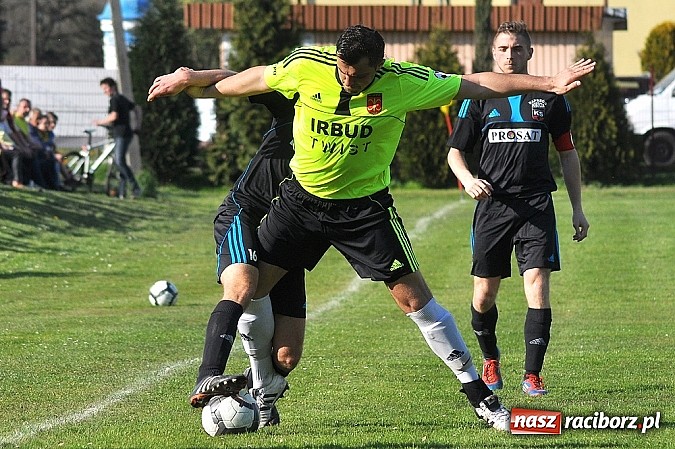 Zdjęcie w galerii na portalu naszraciborz.pl: Lider z Borucina przegrał w Czernicy wiadomości z regionu