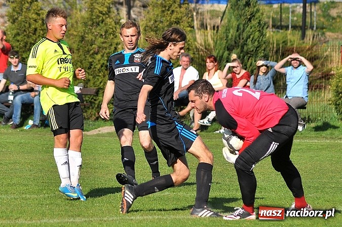 Zdjęcie w galerii na portalu naszraciborz.pl: Lider z Borucina przegrał w Czernicy wiadomości z regionu