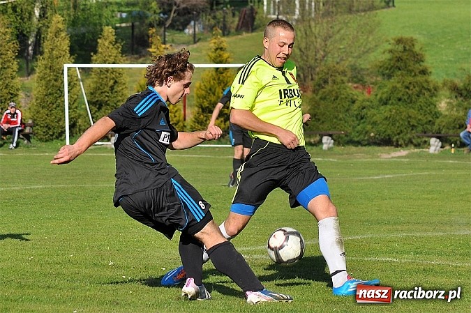 Zdjęcie w galerii na portalu naszraciborz.pl: Lider z Borucina przegrał w Czernicy wiadomości z regionu