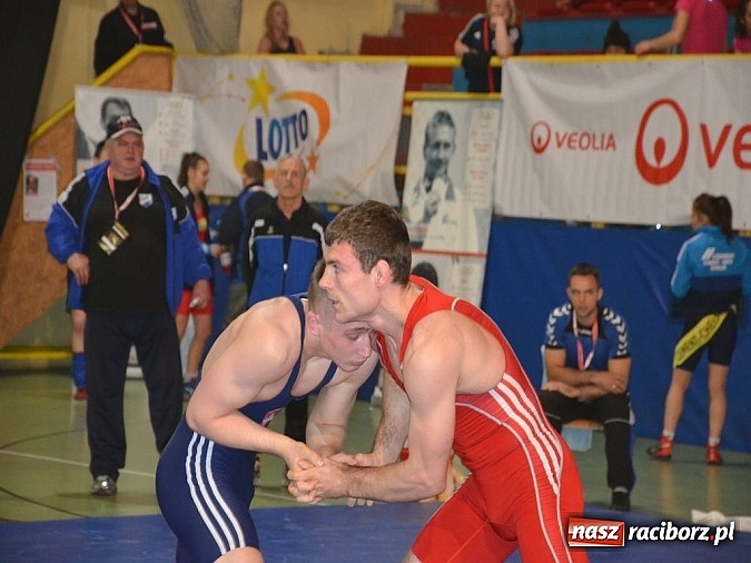 Zdjęcie w galerii na portalu naszraciborz.pl: Rewelacyjny start zapaśników Unii i Dębu na MP w zapasach  wiadomości z regionu