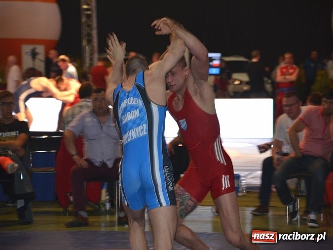 Zdjęcie w galerii na portalu naszraciborz.pl: Rewelacyjny start zapaśników Unii i Dębu na MP w zapasach  wiadomości z regionu