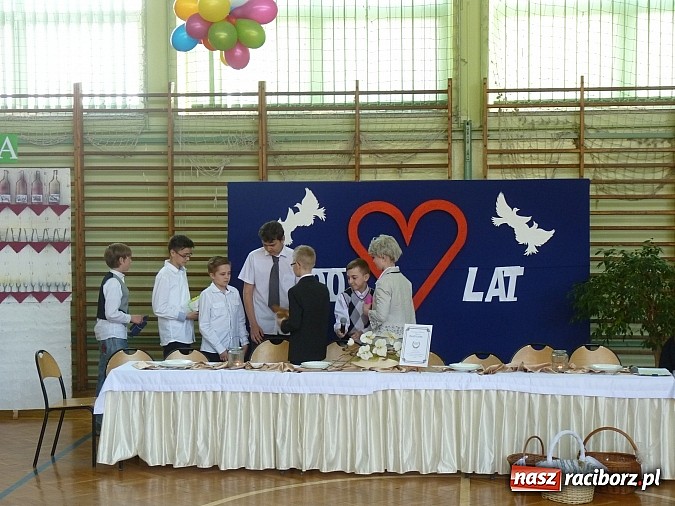 Zdjęcie w galerii na portalu naszraciborz.pl: Dzień otwarty w szkole w Tworkowie i zolyty na Śląsku wiadomości z regionu