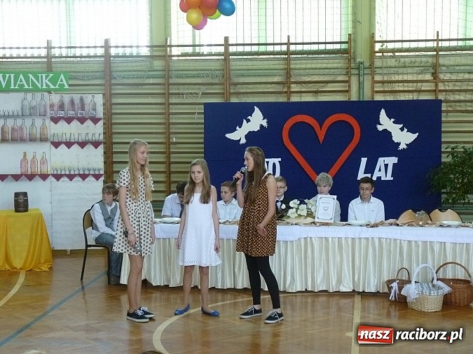 Zdjęcie w galerii na portalu naszraciborz.pl: Dzień otwarty w szkole w Tworkowie i zolyty na Śląsku wiadomości z regionu