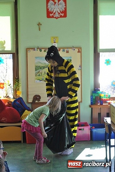 Zdjęcie w galerii na portalu naszraciborz.pl: Uczniowie Budowlanki edukują już w przedszkolu  wiadomości z regionu