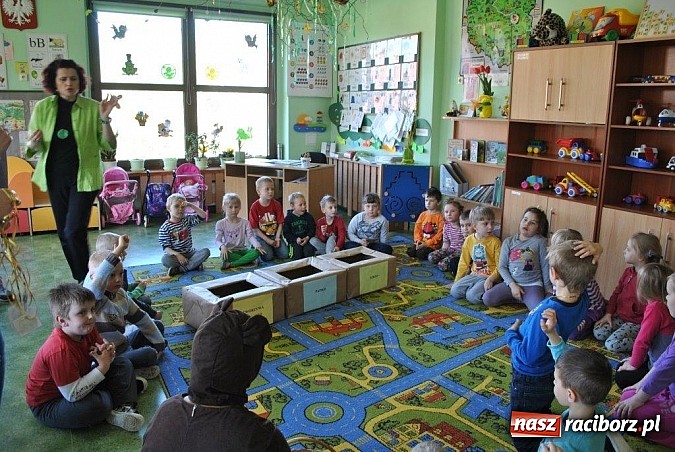 Zdjęcie w galerii na portalu naszraciborz.pl: Uczniowie Budowlanki edukują już w przedszkolu  wiadomości z regionu