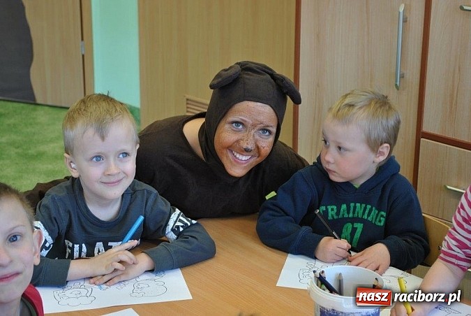 Zdjęcie w galerii na portalu naszraciborz.pl: Uczniowie Budowlanki edukują już w przedszkolu  wiadomości z regionu