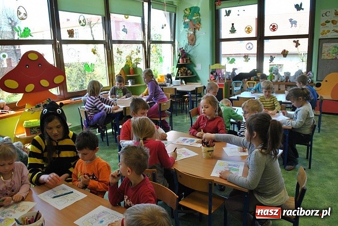 Zdjęcie w galerii na portalu naszraciborz.pl: Uczniowie Budowlanki edukują już w przedszkolu  wiadomości z regionu