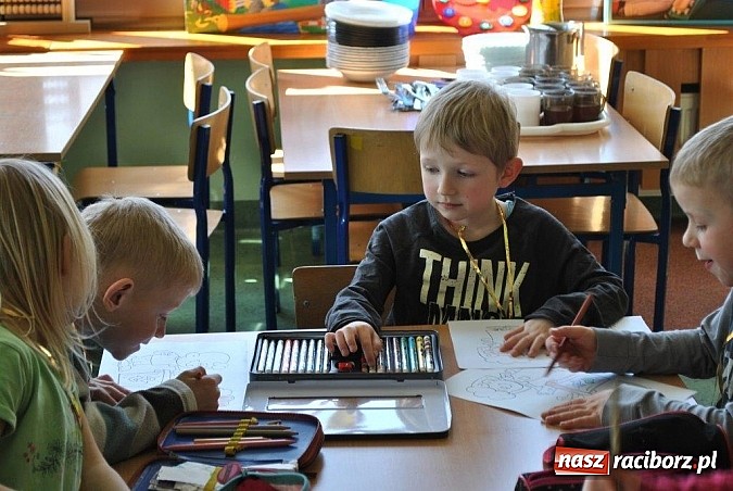 Zdjęcie w galerii na portalu naszraciborz.pl: Uczniowie Budowlanki edukują już w przedszkolu  wiadomości z regionu