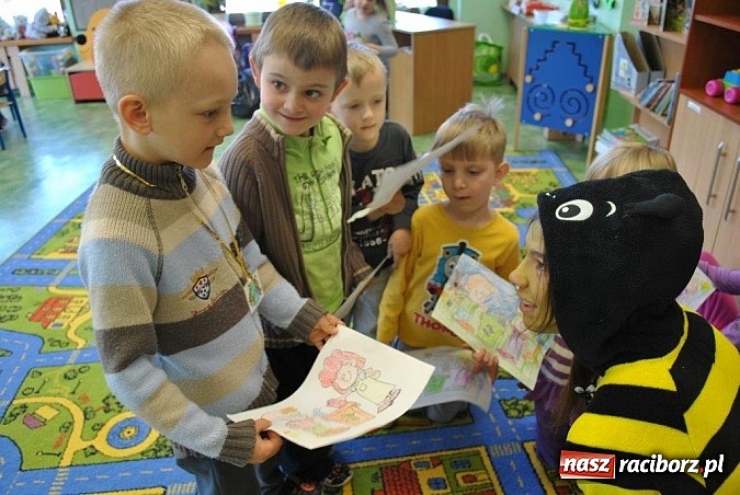 Zdjęcie w galerii na portalu naszraciborz.pl: Uczniowie Budowlanki edukują już w przedszkolu  wiadomości z regionu