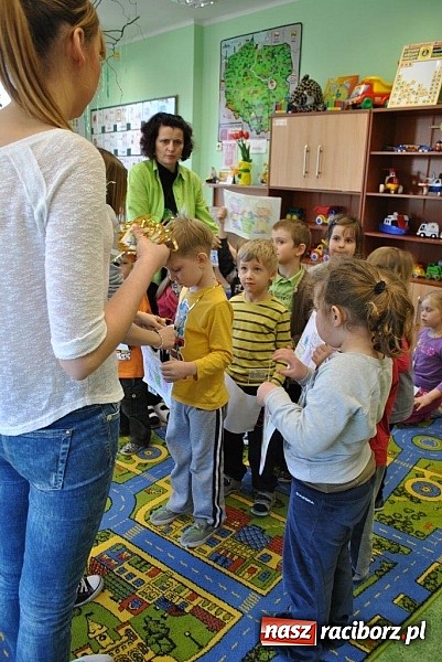 Zdjęcie w galerii na portalu naszraciborz.pl: Uczniowie Budowlanki edukują już w przedszkolu  wiadomości z regionu