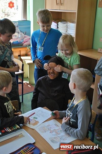 Zdjęcie w galerii na portalu naszraciborz.pl: Uczniowie Budowlanki edukują już w przedszkolu  wiadomości z regionu