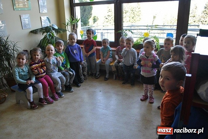 Zdjęcie w galerii na portalu naszraciborz.pl: Uczniowie Budowlanki edukują już w przedszkolu  wiadomości z regionu