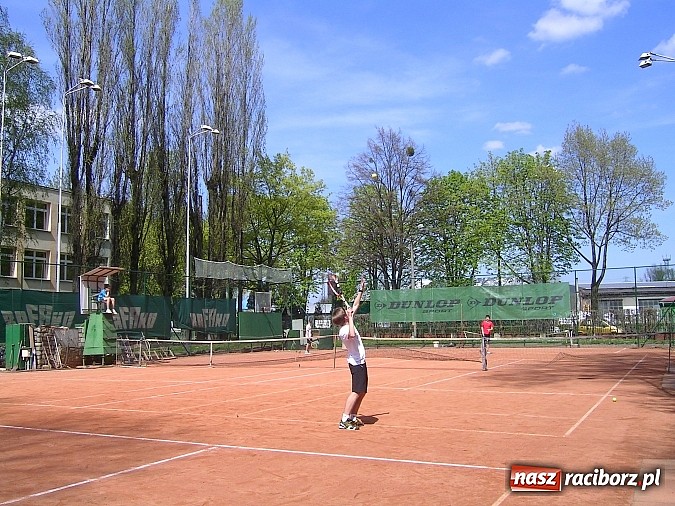 Zdjęcie w galerii na portalu naszraciborz.pl: Tenisowe zmagania o Puchar Prezydenta Raciborza wiadomości z regionu