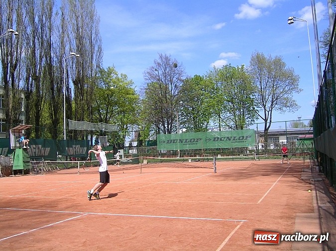 Zdjęcie w galerii na portalu naszraciborz.pl: Tenisowe zmagania o Puchar Prezydenta Raciborza wiadomości z regionu