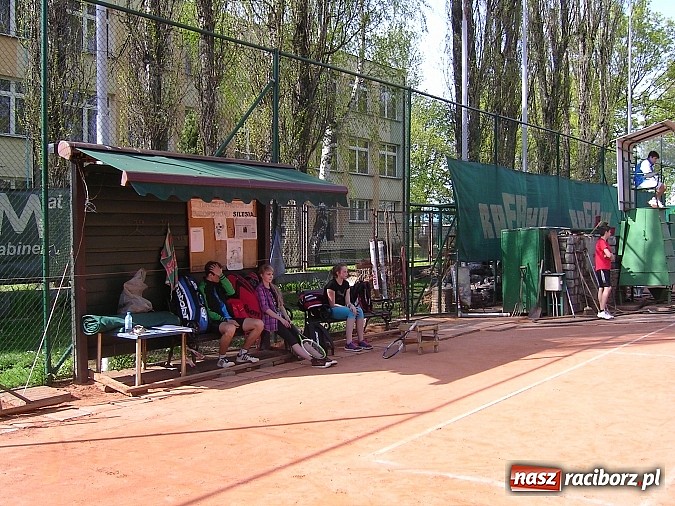 Zdjęcie w galerii na portalu naszraciborz.pl: Tenisowe zmagania o Puchar Prezydenta Raciborza wiadomości z regionu