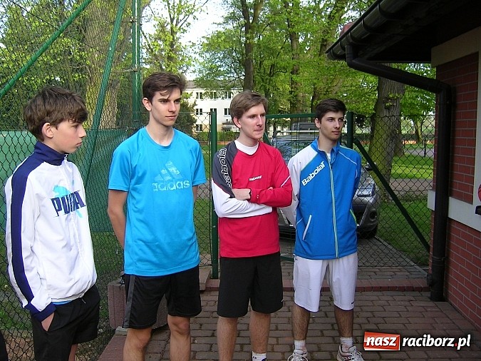 Zdjęcie w galerii na portalu naszraciborz.pl: Tenisowe zmagania o Puchar Prezydenta Raciborza wiadomości z regionu