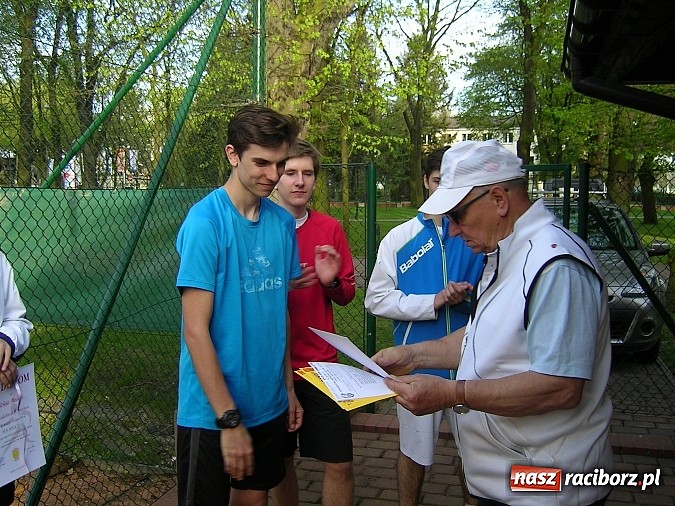 Zdjęcie w galerii na portalu naszraciborz.pl: Tenisowe zmagania o Puchar Prezydenta Raciborza wiadomości z regionu