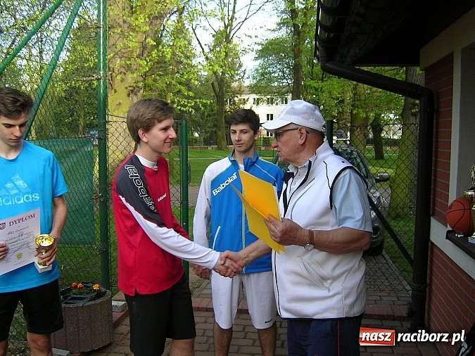 Zdjęcie w galerii na portalu naszraciborz.pl: Tenisowe zmagania o Puchar Prezydenta Raciborza wiadomości z regionu