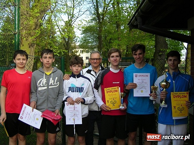 Zdjęcie w galerii na portalu naszraciborz.pl: Tenisowe zmagania o Puchar Prezydenta Raciborza wiadomości z regionu