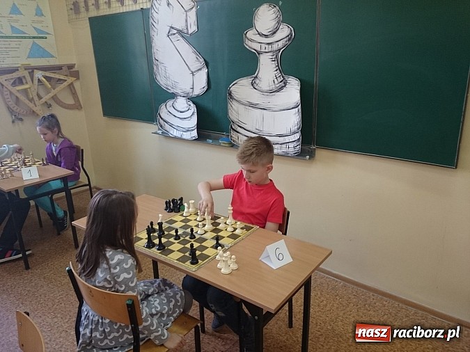 Zdjęcie w galerii na portalu naszraciborz.pl: Mistrzostwa SP4 Racibórz w szachach  wiadomości z regionu