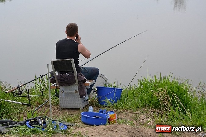 Zdjęcie w galerii na portalu naszraciborz.pl: Krzyżanowice - wędkarze rozpoczęli sezon  wiadomości z regionu