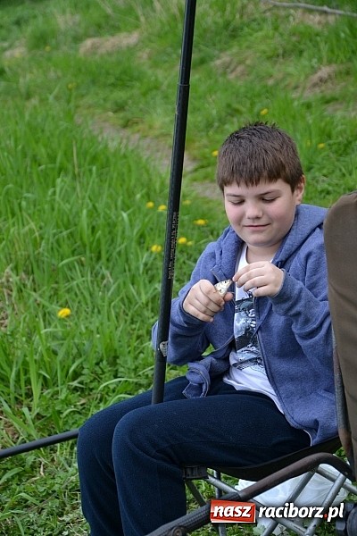 Zdjęcie w galerii na portalu naszraciborz.pl: Krzyżanowice - wędkarze rozpoczęli sezon  wiadomości z regionu