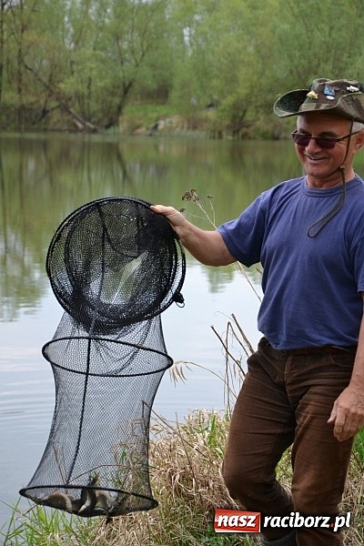 Zdjęcie w galerii na portalu naszraciborz.pl: Krzyżanowice - wędkarze rozpoczęli sezon  wiadomości z regionu