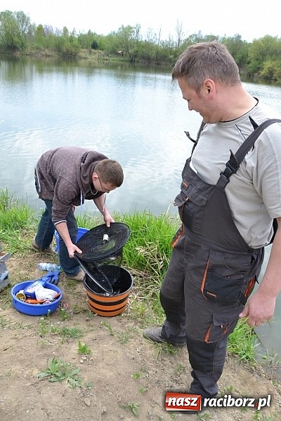 Zdjęcie w galerii na portalu naszraciborz.pl: Krzyżanowice - wędkarze rozpoczęli sezon  wiadomości z regionu