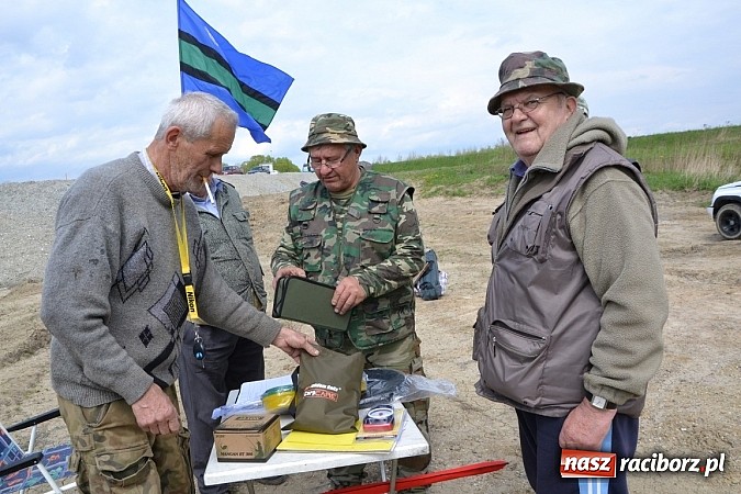 Zdjęcie w galerii na portalu naszraciborz.pl: Krzyżanowice - wędkarze rozpoczęli sezon  wiadomości z regionu