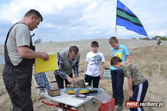 Zdjęcie w galerii na portalu naszraciborz.pl: Krzyżanowice - wędkarze rozpoczęli sezon  wiadomości z regionu