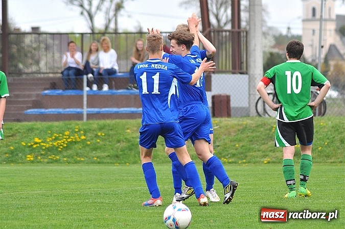 Zdjęcie w galerii na portalu naszraciborz.pl: Dwa gole Chroboczka dały trzy punkty Nędzy wiadomości z regionu