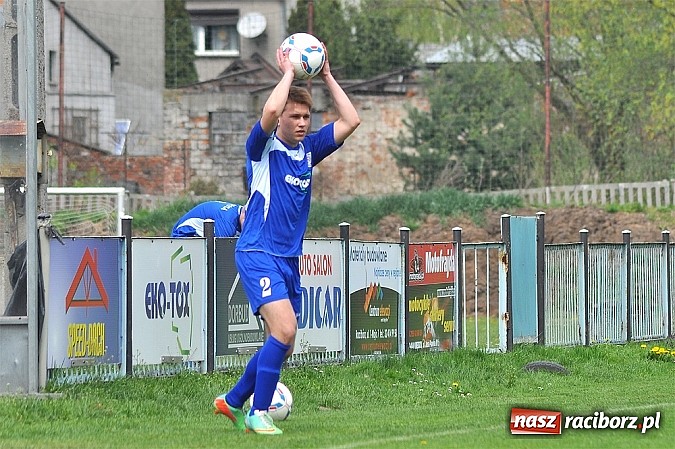Zdjęcie w galerii na portalu naszraciborz.pl: Dwa gole Chroboczka dały trzy punkty Nędzy wiadomości z regionu