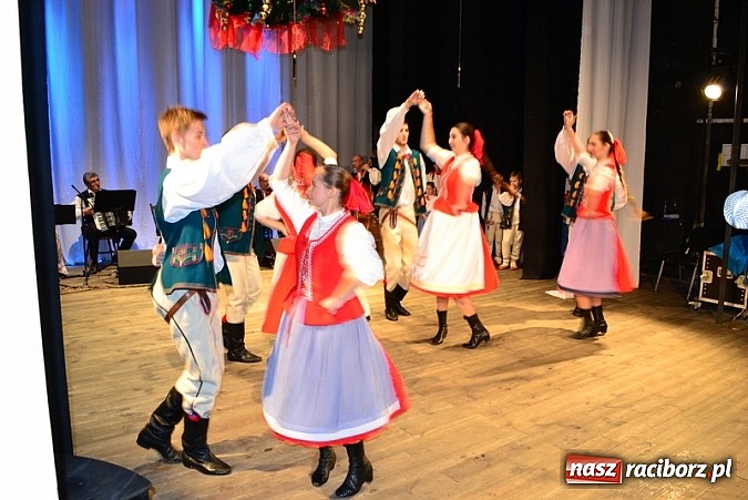 Zdjęcie w galerii na portalu naszraciborz.pl: Folkowe rytmy zabrzmiały w raciborskiej Strzesze!  wiadomości z regionu