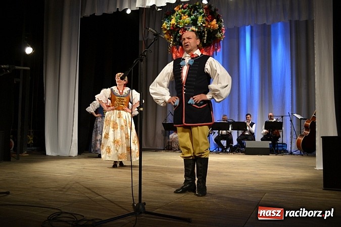 Zdjęcie w galerii na portalu naszraciborz.pl: Folkowe rytmy zabrzmiały w raciborskiej Strzesze!  wiadomości z regionu