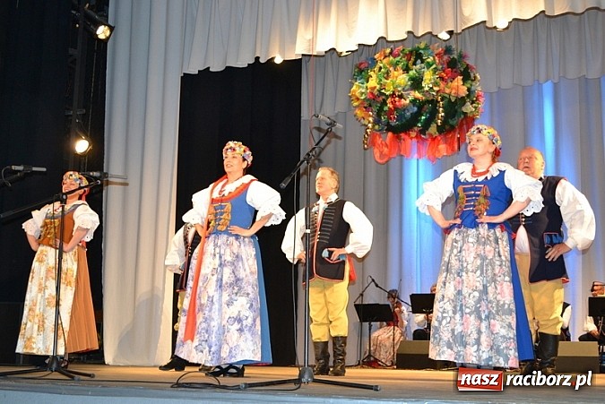 Zdjęcie w galerii na portalu naszraciborz.pl: Folkowe rytmy zabrzmiały w raciborskiej Strzesze!  wiadomości z regionu