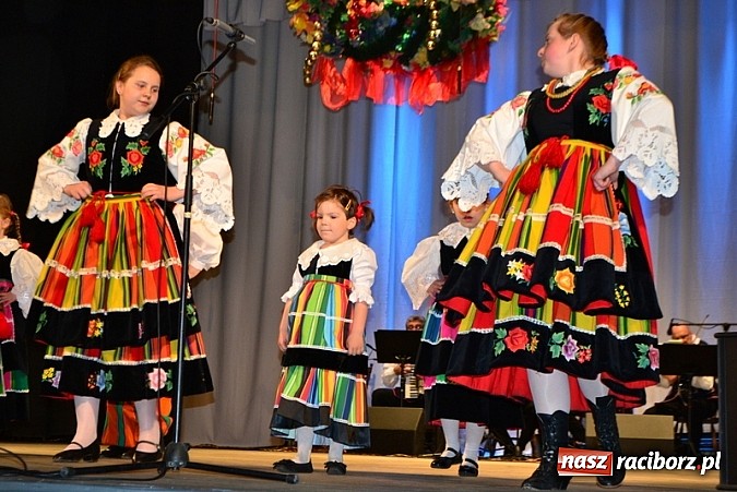 Zdjęcie w galerii na portalu naszraciborz.pl: Folkowe rytmy zabrzmiały w raciborskiej Strzesze!  wiadomości z regionu